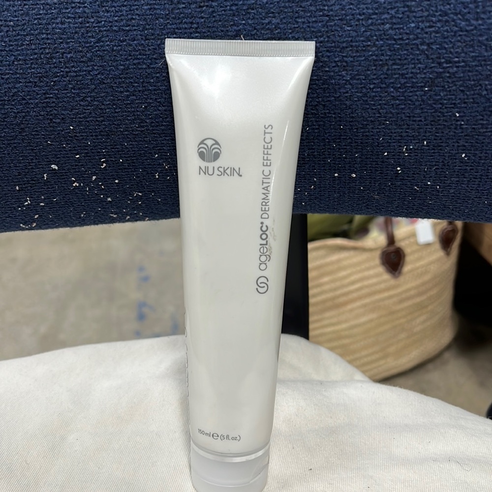 ✅New & Sealed Nu Skin AgeLoc DERMATIC EFFECTS Authentic body Contouring lotion
